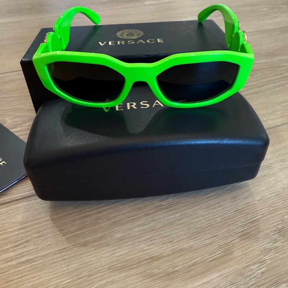 Versace Vibrant Green Sunglasses